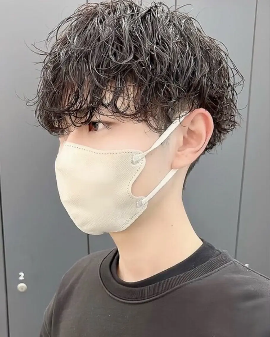 パーマ メンズ 久富 飛義のヘアスタイル
