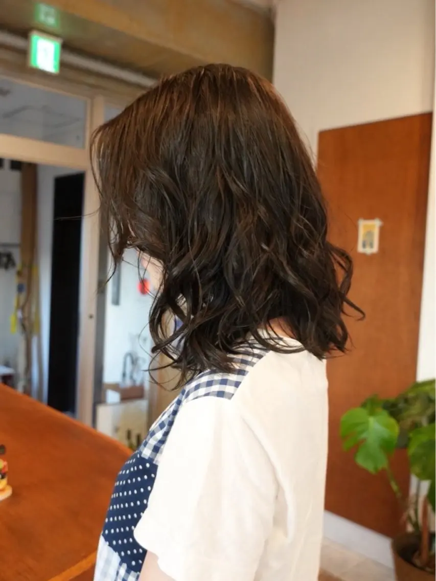 ミディアム カラー ヘアカラー ウチミズ サヤカのヘアスタイル
