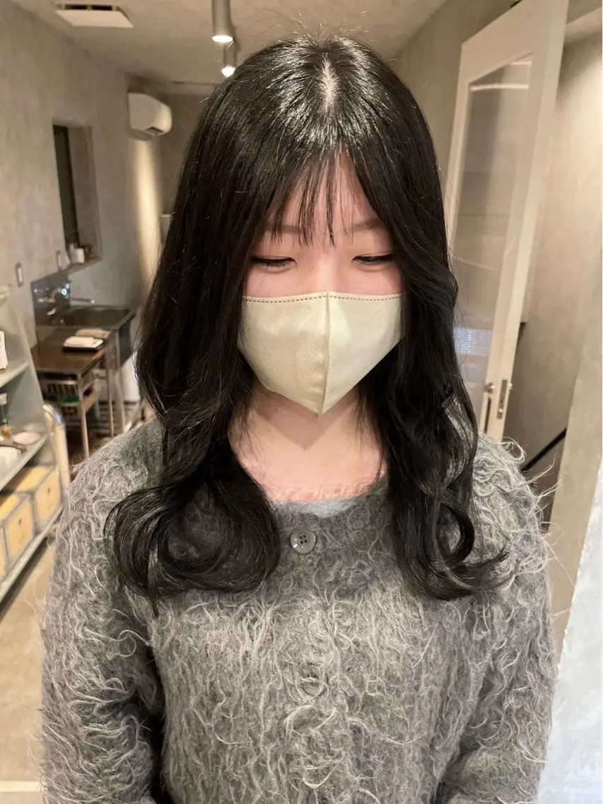 ロング カラー カット 岩渕 春菜のヘアスタイル