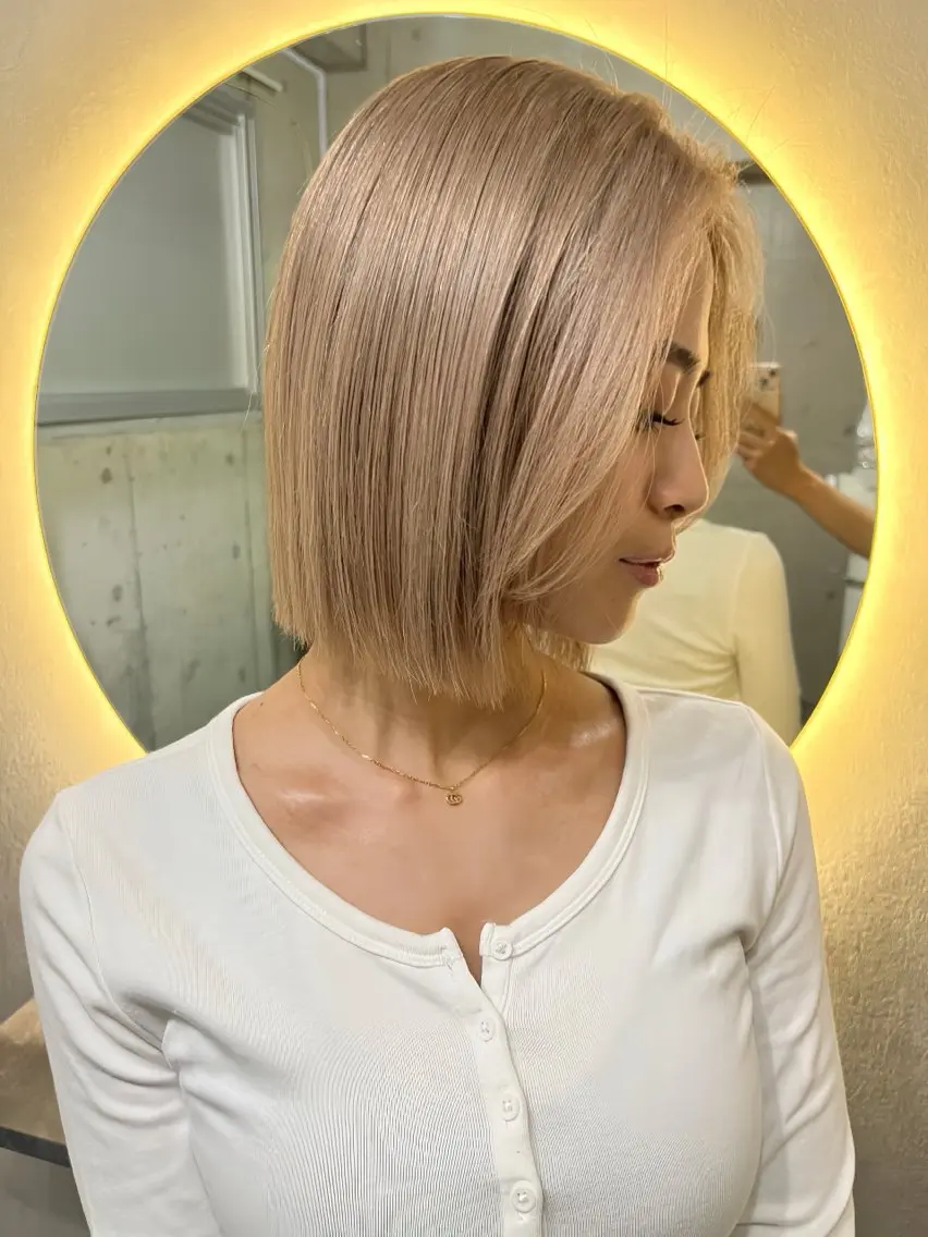 ショート 切りっぱなしボブ ボブ カット ヘアカラー トリートメント 心斎橋/✨ハイトーン ✨/isseiのヘアスタイル