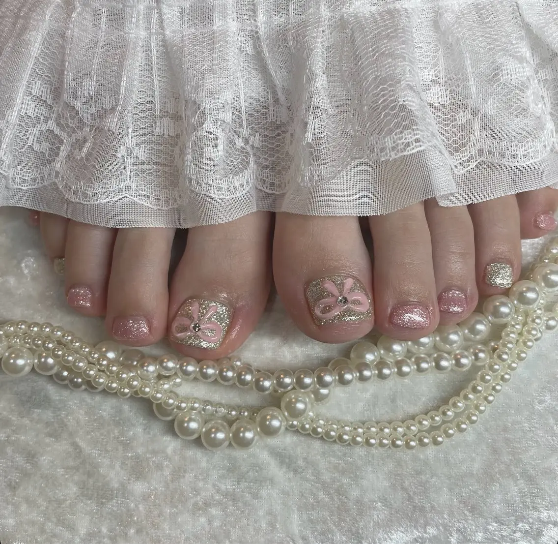 ネイル ジェルネイル 韓国ネイル 持ち込み ワンカラーネイル ワンホンネイル フットネイル fiore nail 🦋のネイルデザイン