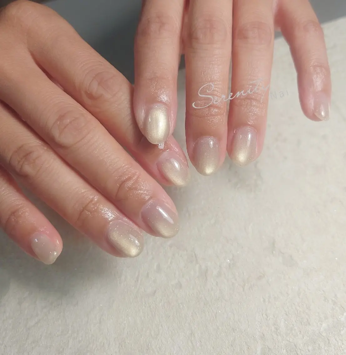 ネイル マグネットネイル マグネットワンカラー ワンカラーネイル ハンドネイル nail  serenityのネイルデザイン