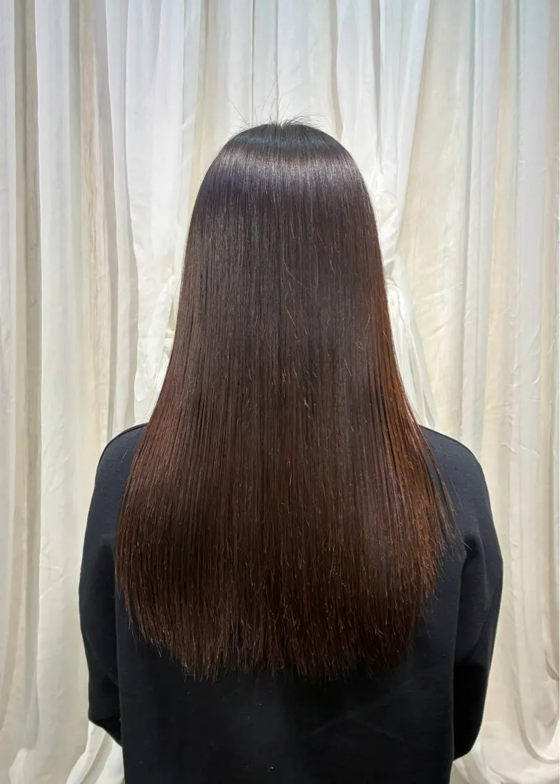 ロング パーマ 🌟小出 倫花🌟 艶カラー/カットのヘアスタイル