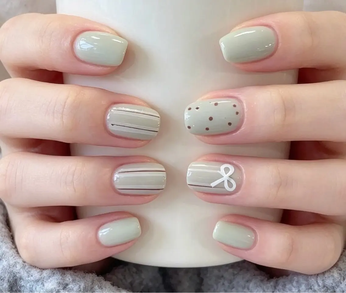ネイル べっ甲ネイル チークネイル 成人式 長さ出し フラッシュネイル ハンドネイル ハンドケア For you. Nail Salonのネイルデザイン