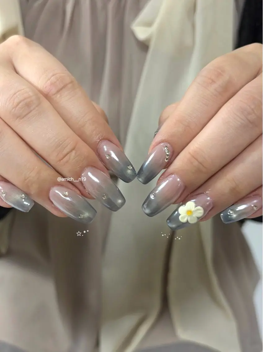 ネイル ハンドネイル ayumi ✩.*˚のネイルデザイン