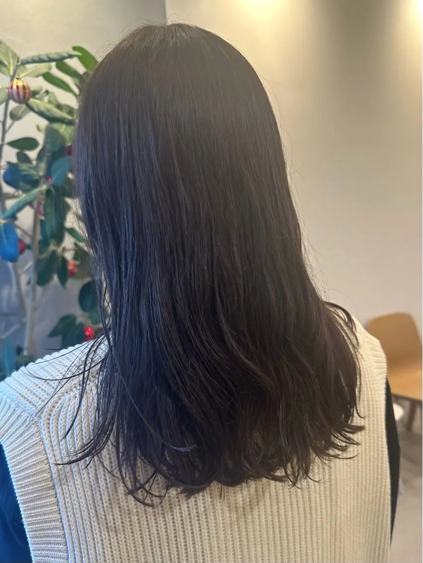 ロング カラー ケアカラー グレージュ カーキグレージュ ヘアカラー Truth上谷綾子/ 名古屋市北区/黒川駅のヘアスタイル