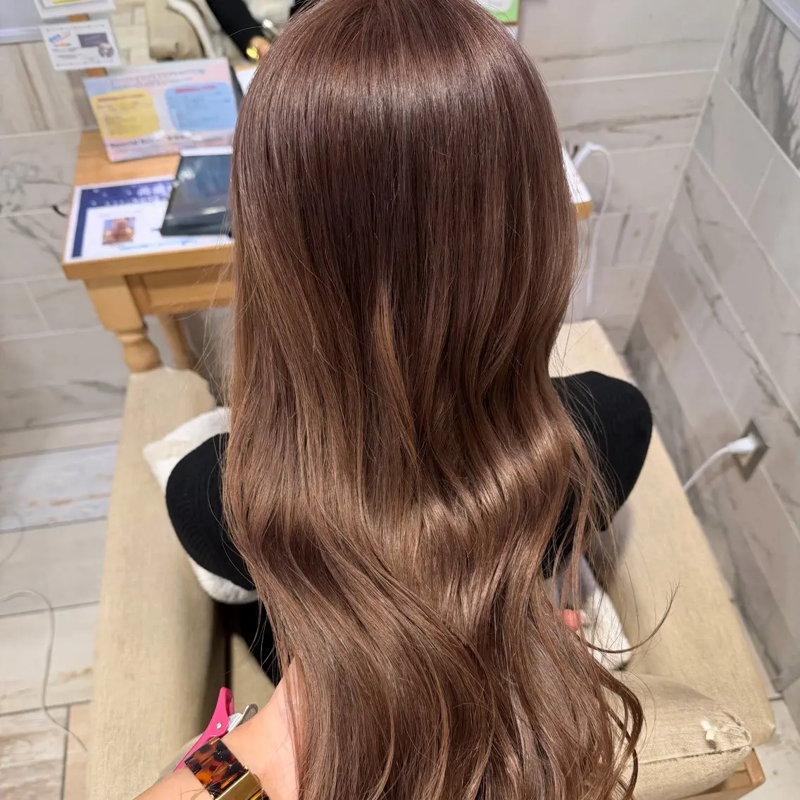 ロング カラー ヘアカラー 小柳 夏美のヘアスタイル