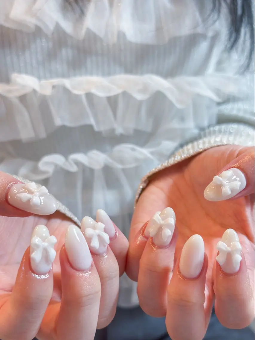 ネイル リボン Lira nailのネイルデザイン