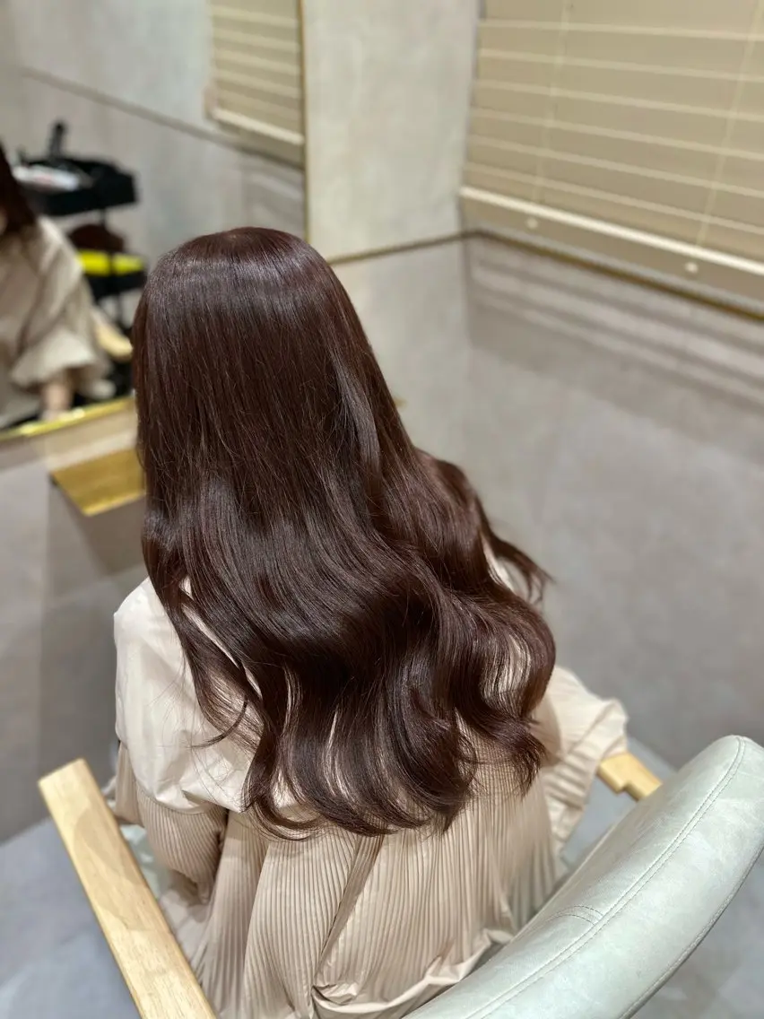 ロング R/🎀 ヘアセット・艶カラーのヘアスタイル