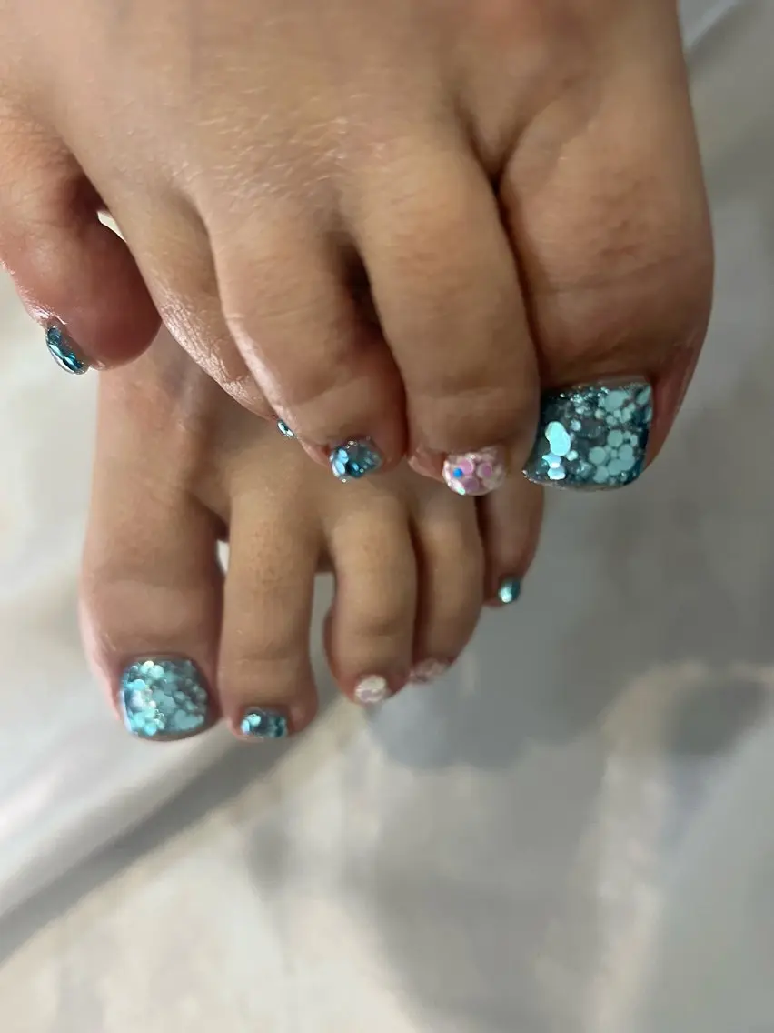 ネイル フットネイル ワンカラーネイル plus nails まみのネイルデザイン