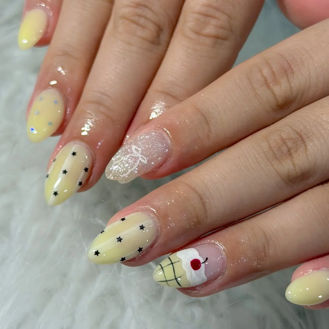 ネイル ハンドネイル フットネイル LAVISH nanamiのネイルデザイン