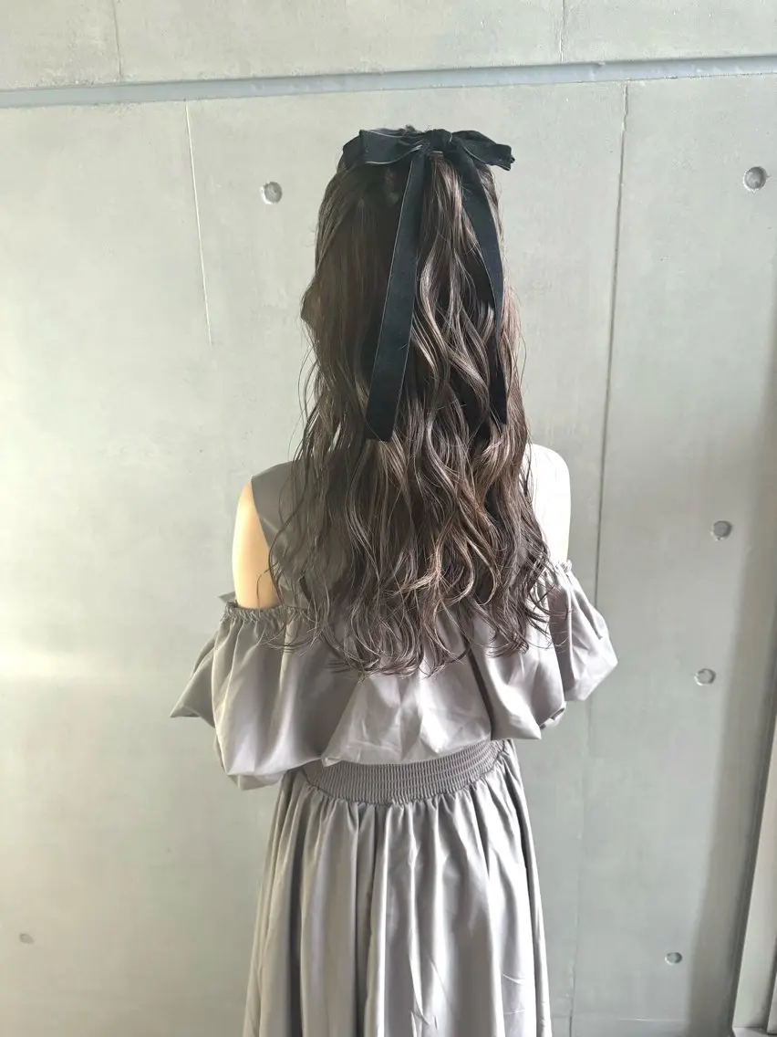 ロング ヘアセット 透明感カラー🪡🤍 nanao🤍🪡のヘアスタイル