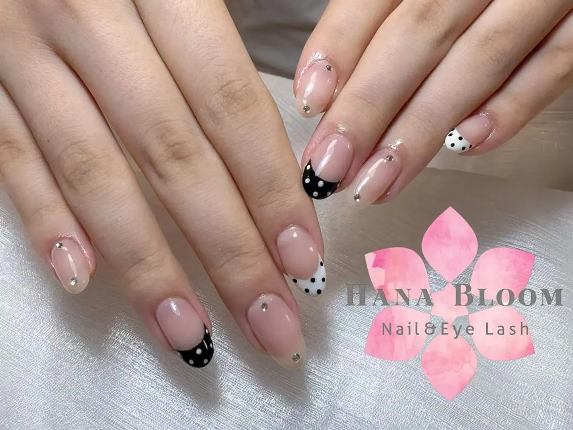ネイル ハンドネイル ハンドケア 長さ出し専門店 🎀リンナのネイルデザイン