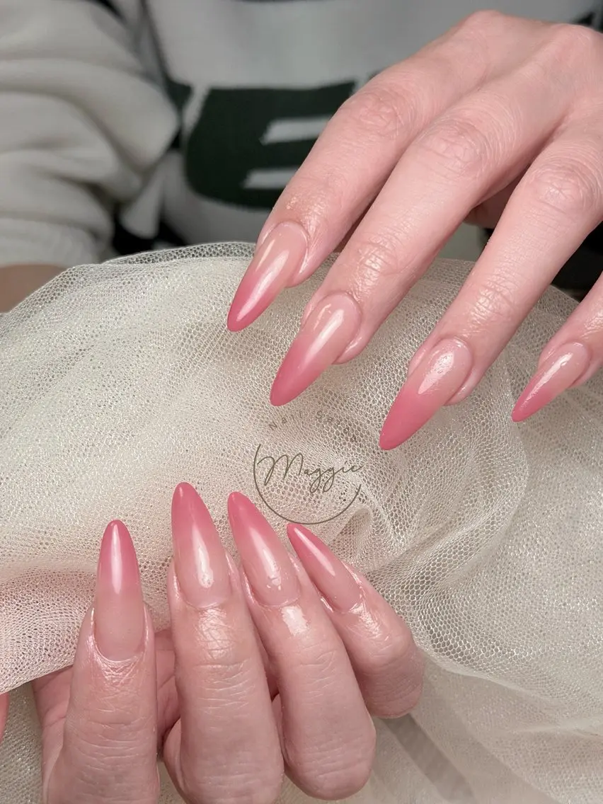 ネイル Maggie Nail🦩のネイルデザイン