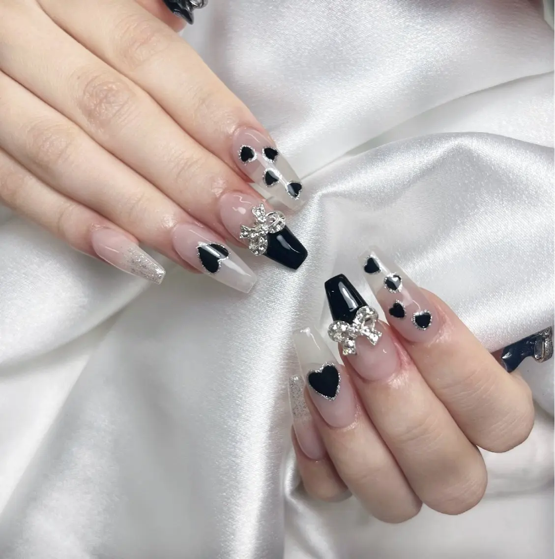 ネイル ルナ 🎀のネイルデザイン