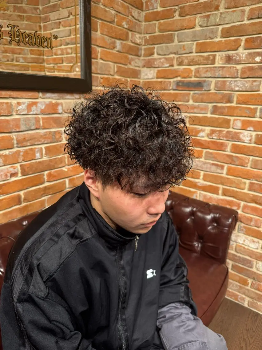 ミディアム パーマ ミディアムパーマ プードルパーマ Ito Rearuのヘアスタイル