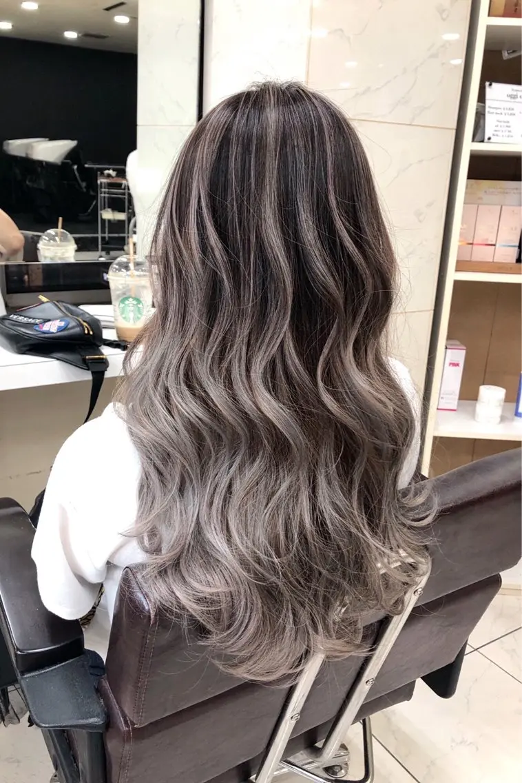 セミロング カット レイヤーカット 縮毛矯正/西尾 幸樹のヘアスタイル