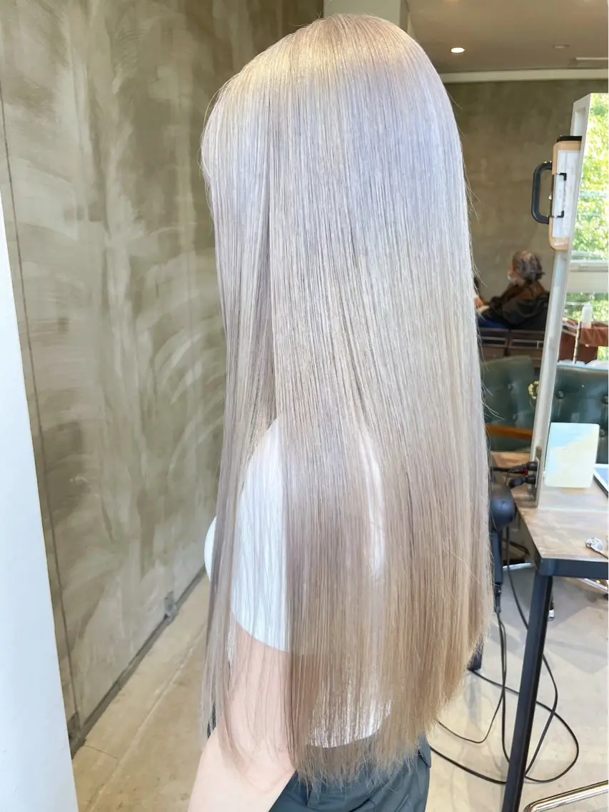 ロング ヘアカラー トリートメント カラー/ダブルカラー グレイカラー椿こはなのヘアスタイル