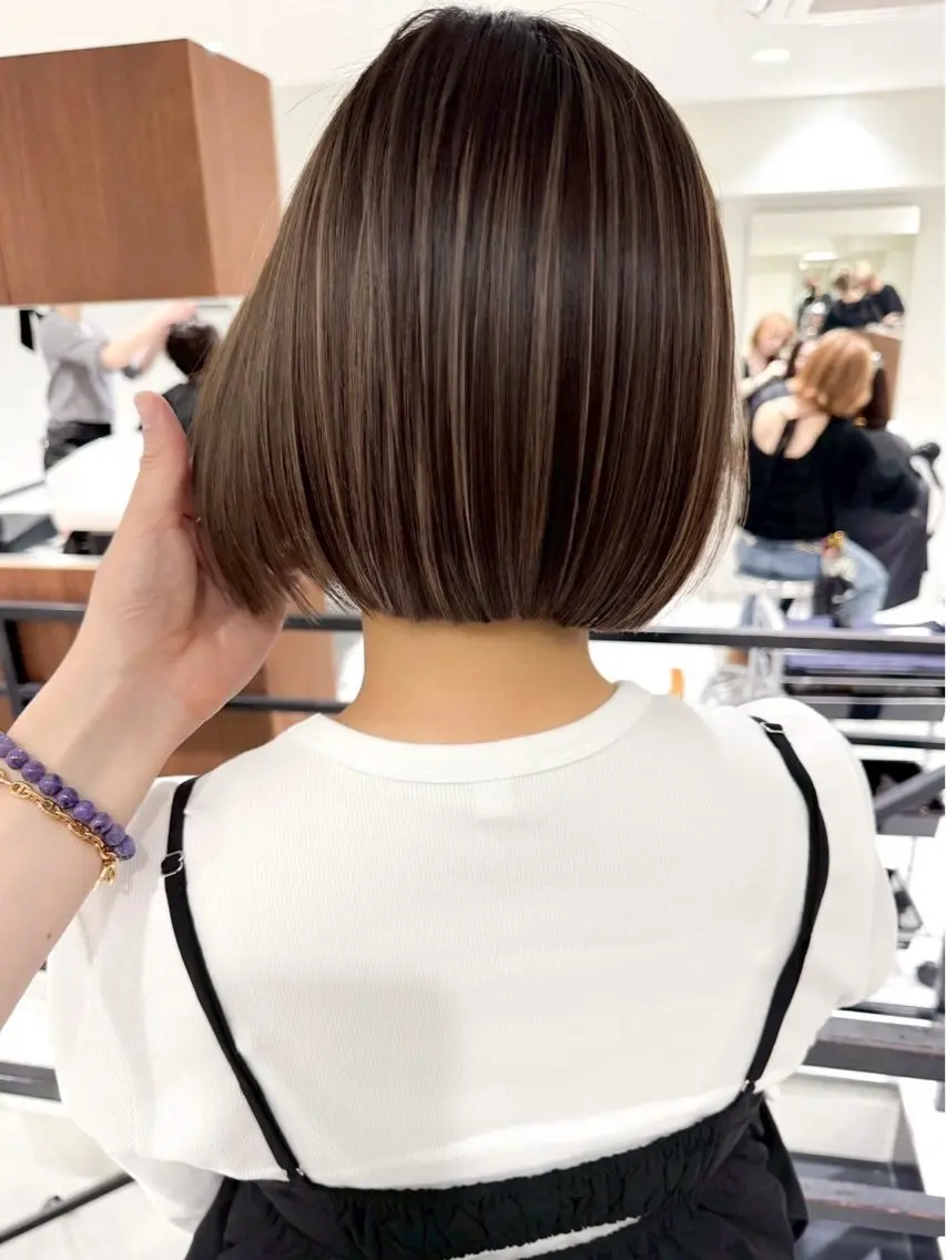 ショート カラー ショートボブ アディクシーカラー バレイヤージュ ブリーチ ケアブリーチ カット ヘアカラー トリートメント JILBLAN京都 ショート/ハイライトのヘアスタイル