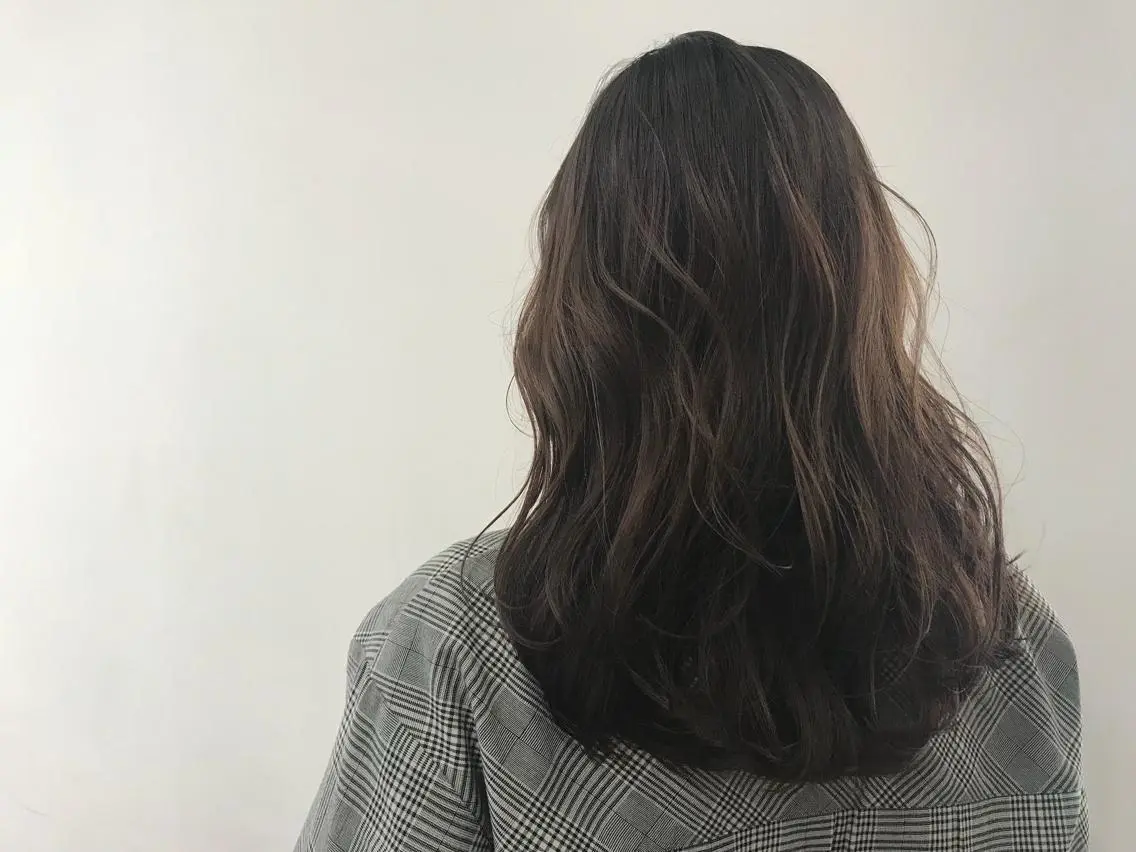 ロング カラー いけだ ひかり ハイライトくびれヘアのヘアスタイル