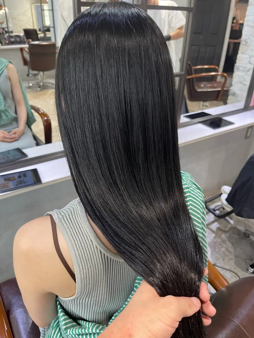 ロング カラー カット ヘアカラー トリートメント 艶髪/レイヤーカット /髪質改善/清水のヘアスタイル