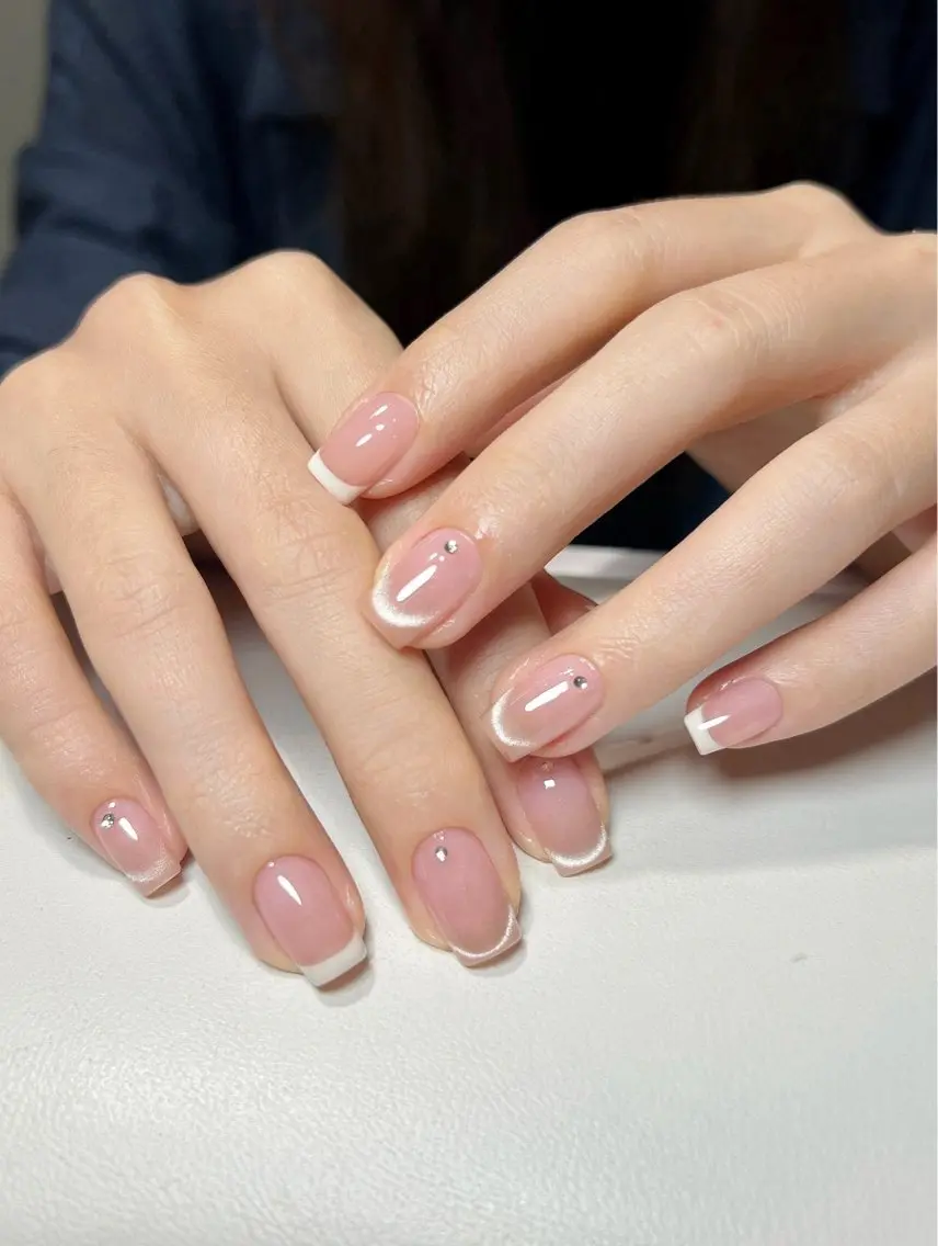 ネイル オーロラネイル 長さ出し フットネイル 韓国ネイル ラメ(グリッター) ハンドネイル 👍thumbs up nail👍のネイルデザイン
