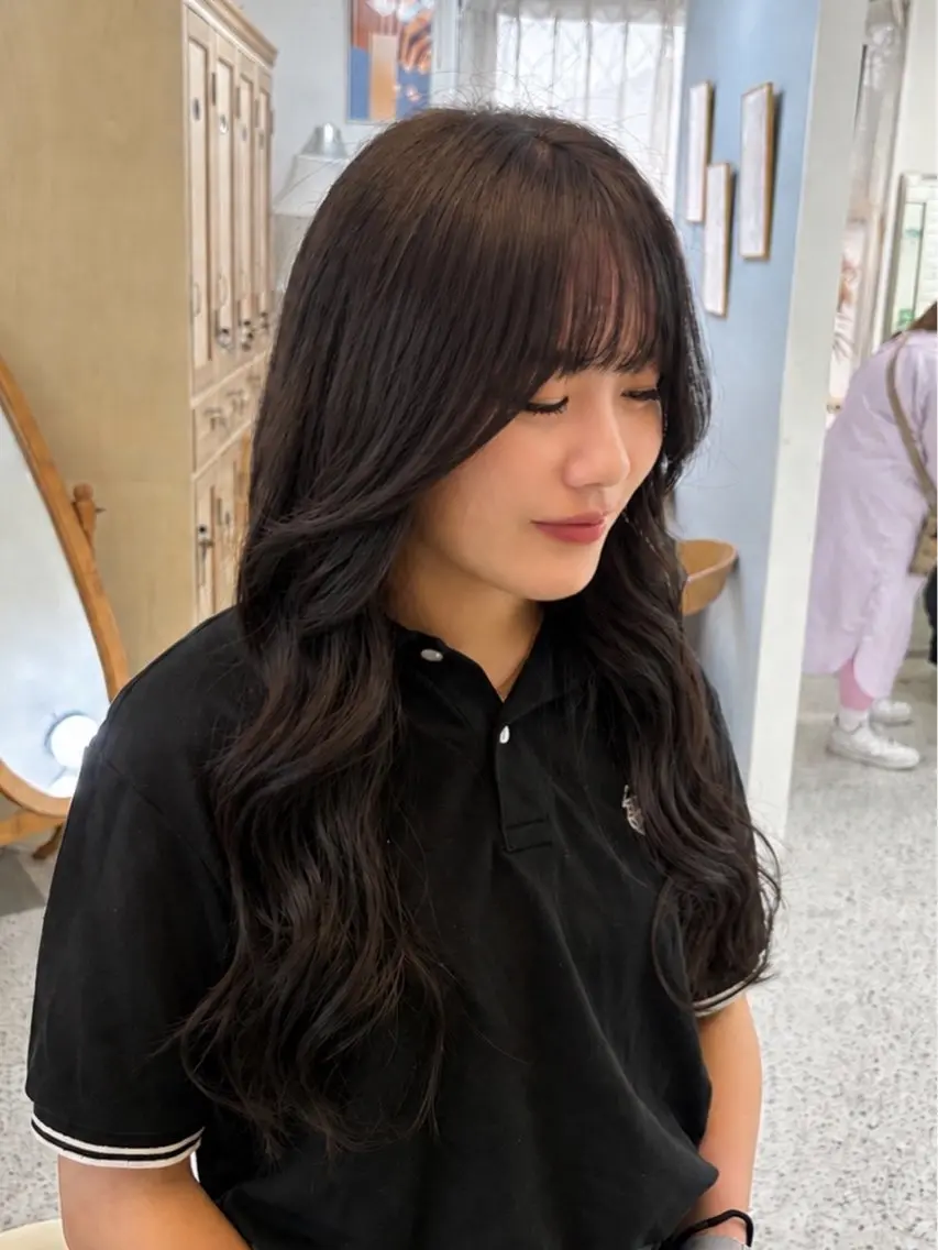 ロング ヘアカラー トリートメント LOMARLIE / yunaのヘアスタイル