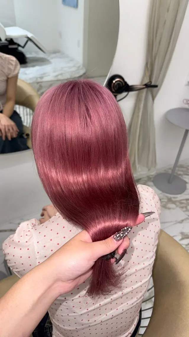 セミロング ヘアカラー yuna ハイトーン メンズカットのヘアスタイル