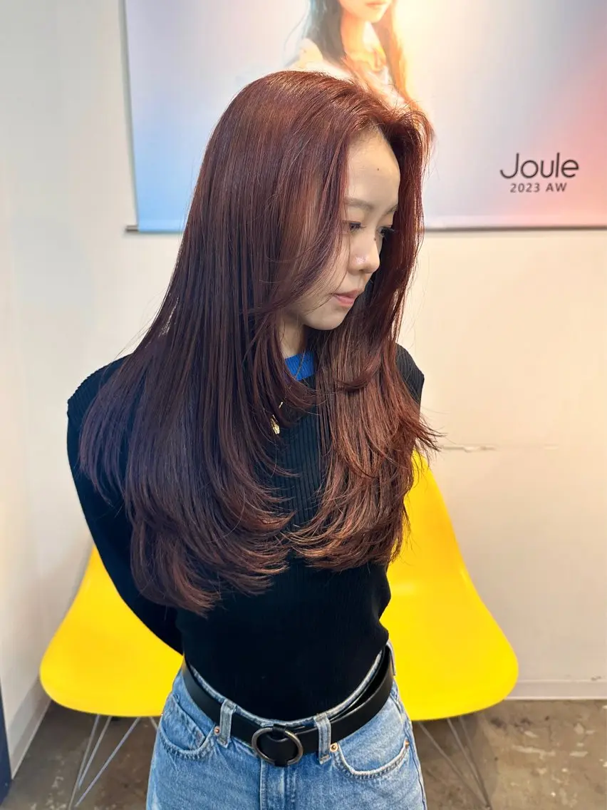 セミロング 八村 一花のヘアスタイル