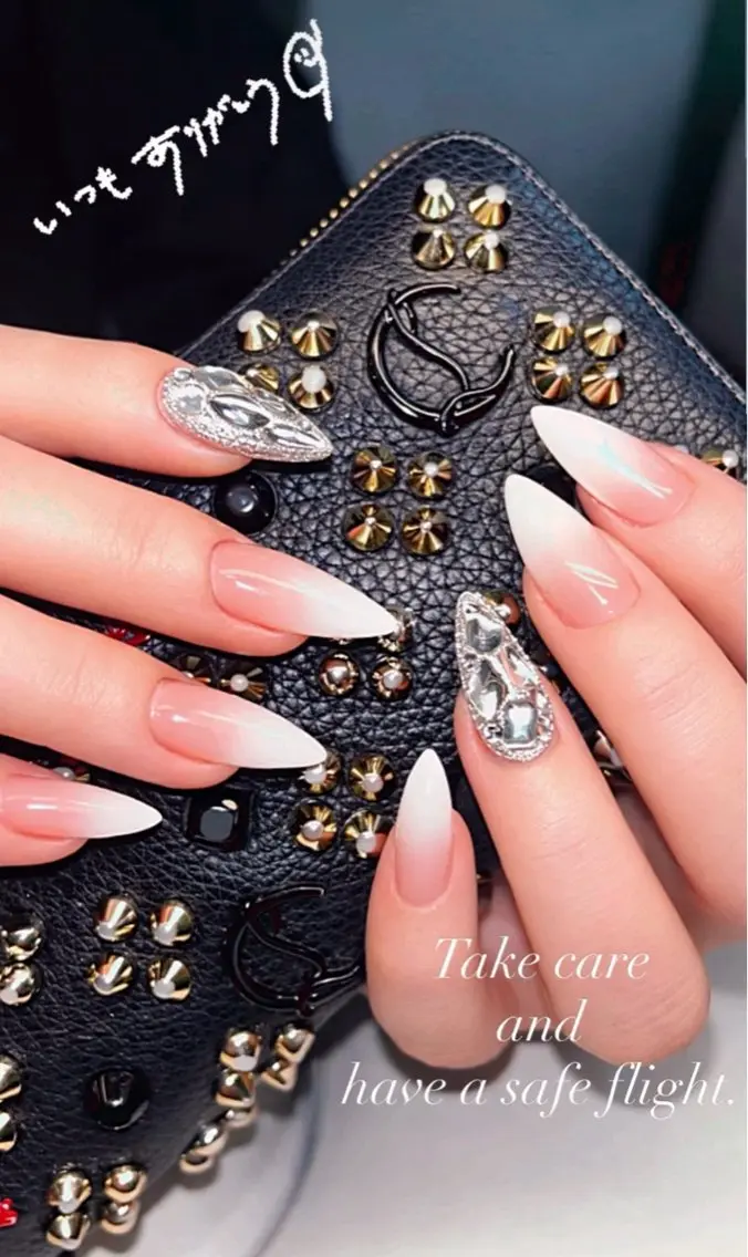 ネイル アートネイル オーロラネイル チークネイル 長さ出し フットネイル Chan nailsのネイルデザイン