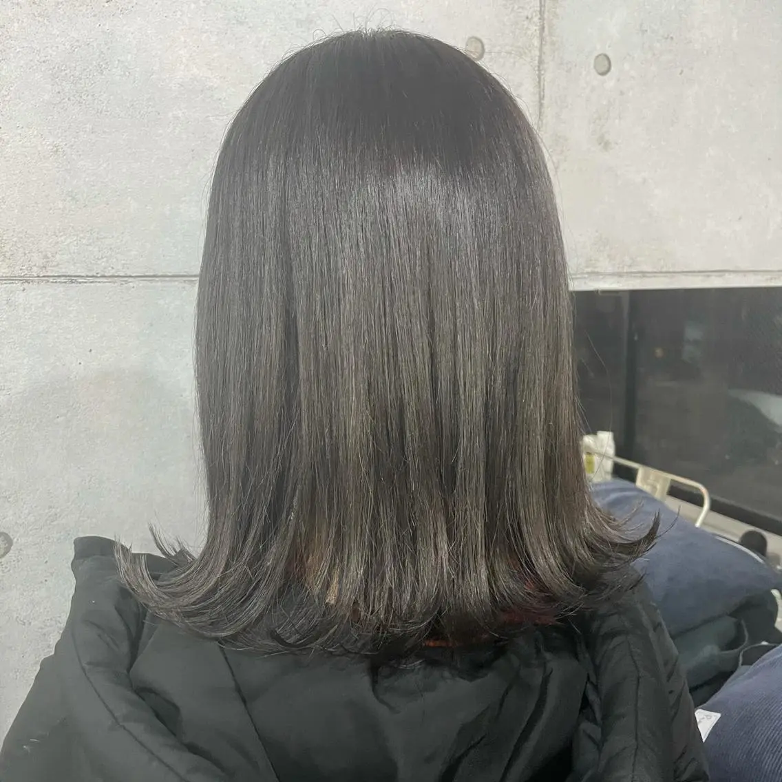 ミディアム カラー パーマ ヘアアレンジ メンズ キッズ ネイル マツエク・マツパ メンズブリーチ メンズインナーカラー メンズ韓国風 ブリーチ ケアブリーチ 切りっぱなしヘアボブ ミディアムヘアRYOのヘアスタイル