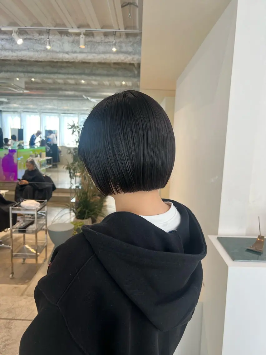 ショート ボブ カット AmiLi HONOKAのヘアスタイル