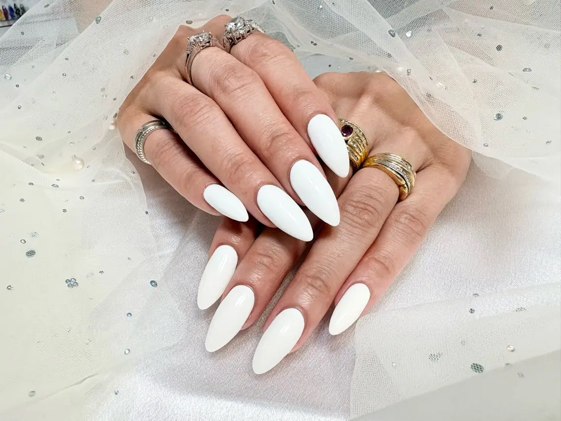 ネイル フットネイル ジェルネイル グラデーション ラメ(グリッター) マグネットネイル ハンドネイル ハンドケア ♡Bivi♡自爪に 優しいネイルサロンのネイルデザイン