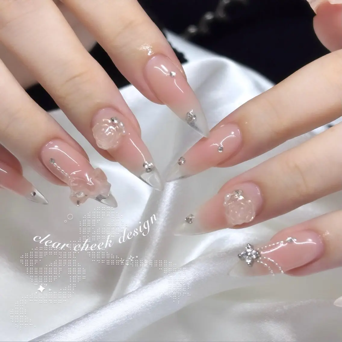 ネイル ハンドネイル Blanche mimi.u_aのネイルデザイン