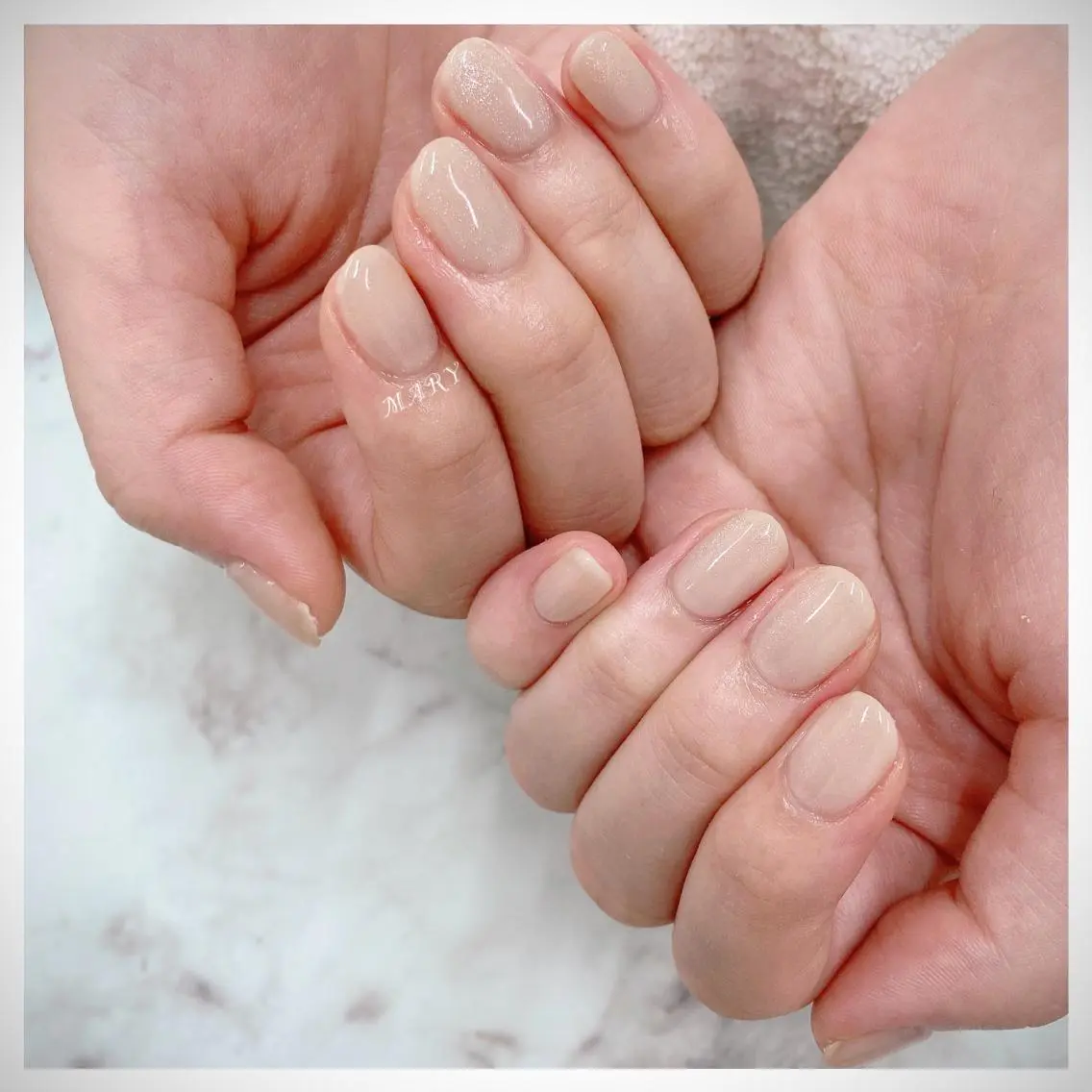 ネイル マグネットネイル ニュアンスネイル ワンカラーネイル ハンドネイル Mary nail .narumiのネイルデザイン