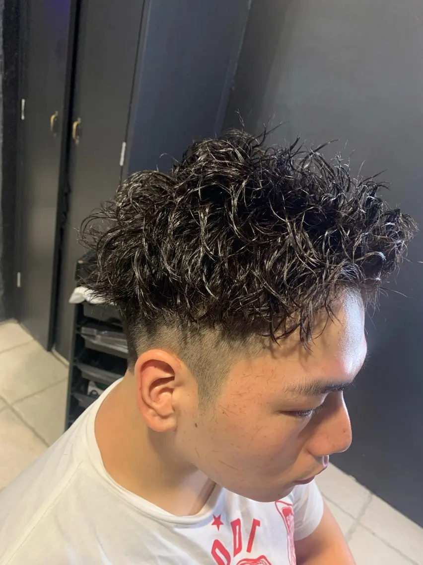 ショート メンズ ショートヘア メンズパーマ/難波/ 心斎橋　室園亮佑のヘアスタイル