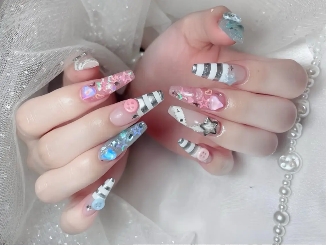 ネイル アニマル柄 べっ甲ネイル ブルー ボルドー ブラウン ハンドネイル ハンドケア Rin Nail 新大久保店のネイルデザイン