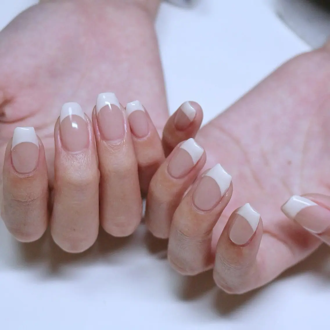 ネイル フレンチネイル シンプルネイル ホワイト ハンドネイル Baku Nailsのネイルデザイン