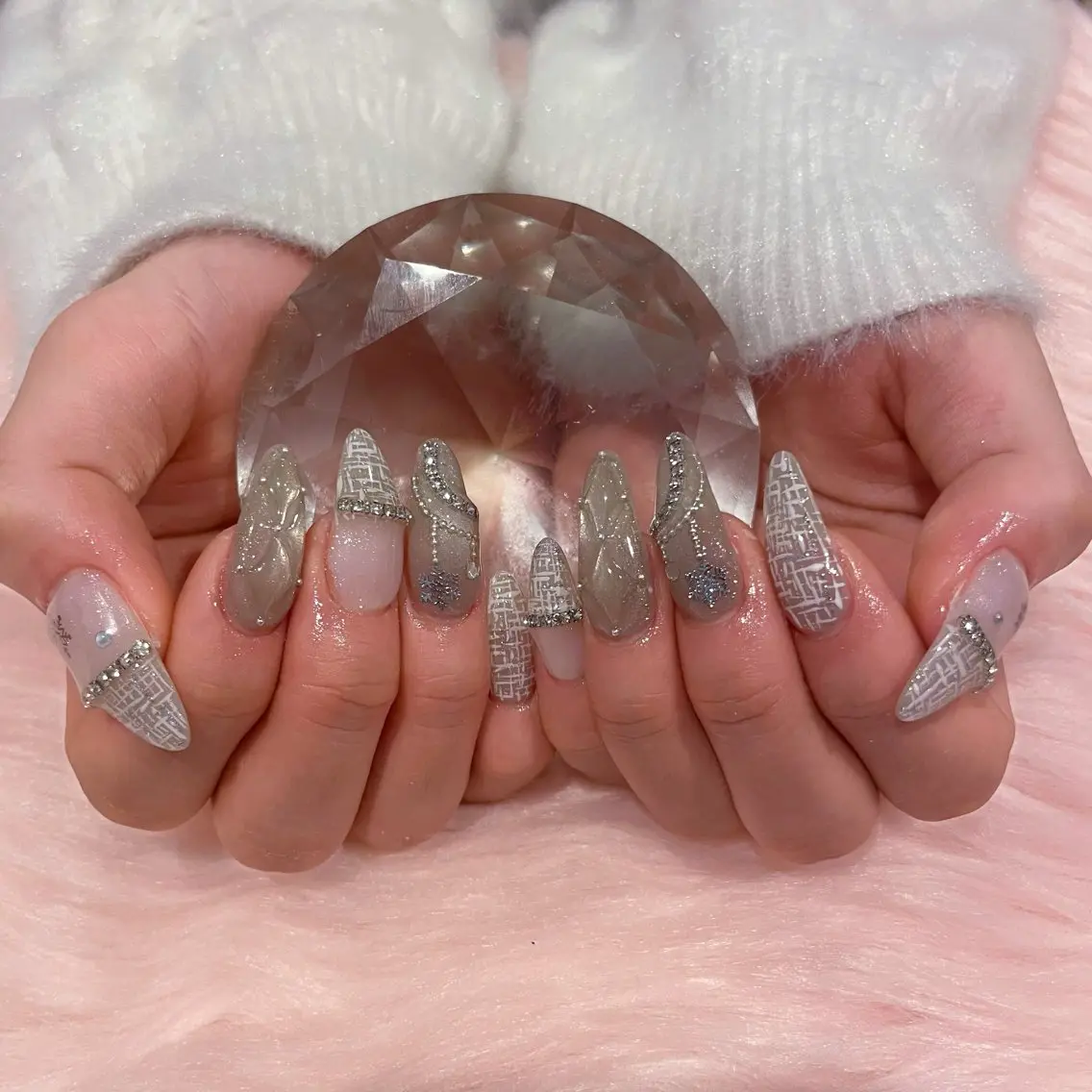 ネイル ツイードネイル 冬ネイル ハンドネイル リスブラン 🎀MIKAのネイルデザイン