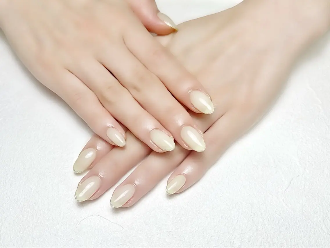 ネイル ラメ(グリッター) オフィスネイル ワンカラーネイル 黄色 rouse nail RISATOのネイルデザイン