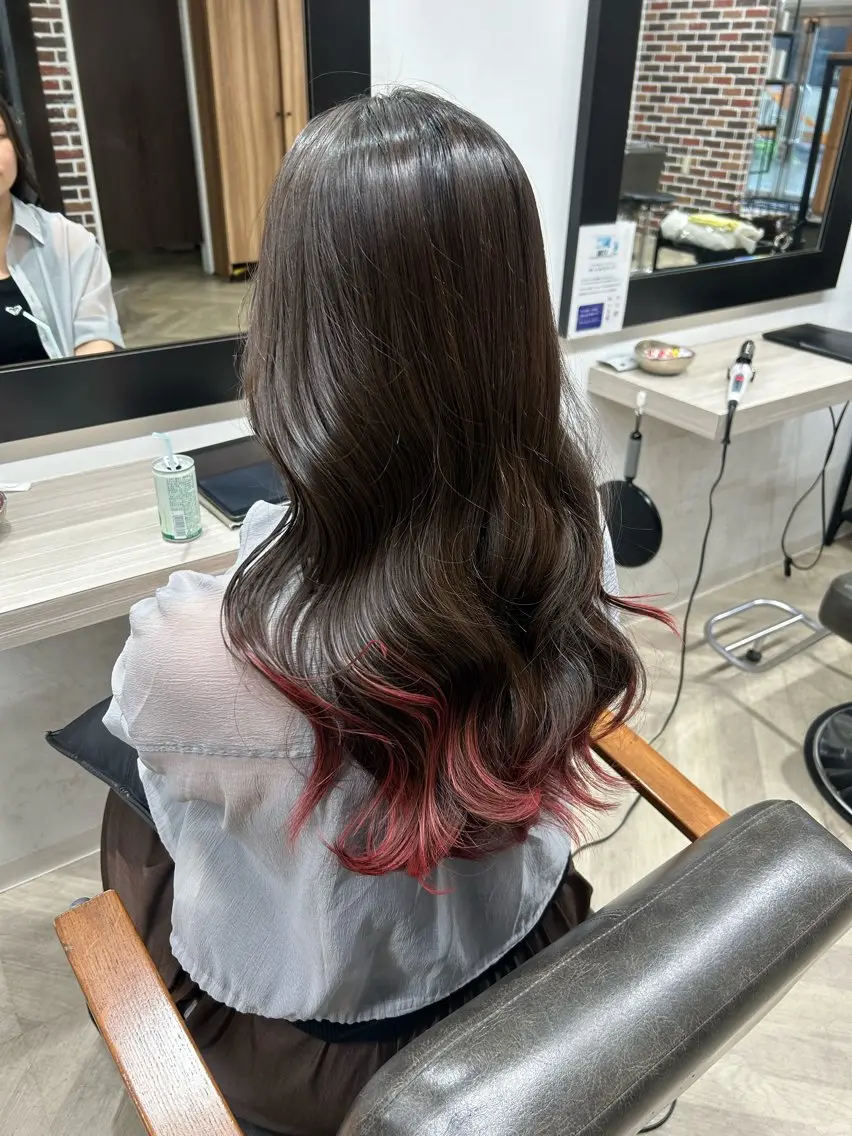 ショート カラー グラデーションカラー レッドカラー カット ヘアカラー 透明感カラー /ショート/レイヤーのヘアスタイル