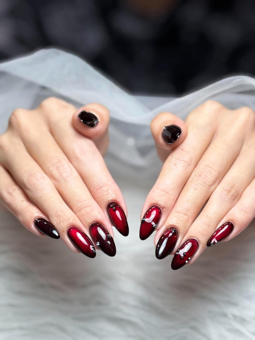 ネイル アートネイル 長さ出し ジェルネイル 韓国ネイル マグネットネイル ハンドネイル Cloudy Chan Nailのネイルデザイン