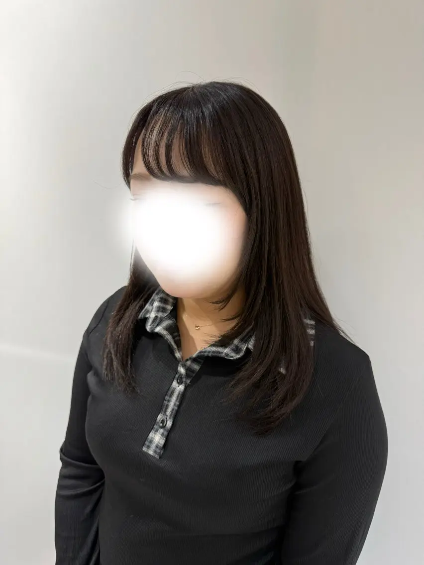 セミロング カラー 七澤 那月のヘアスタイル