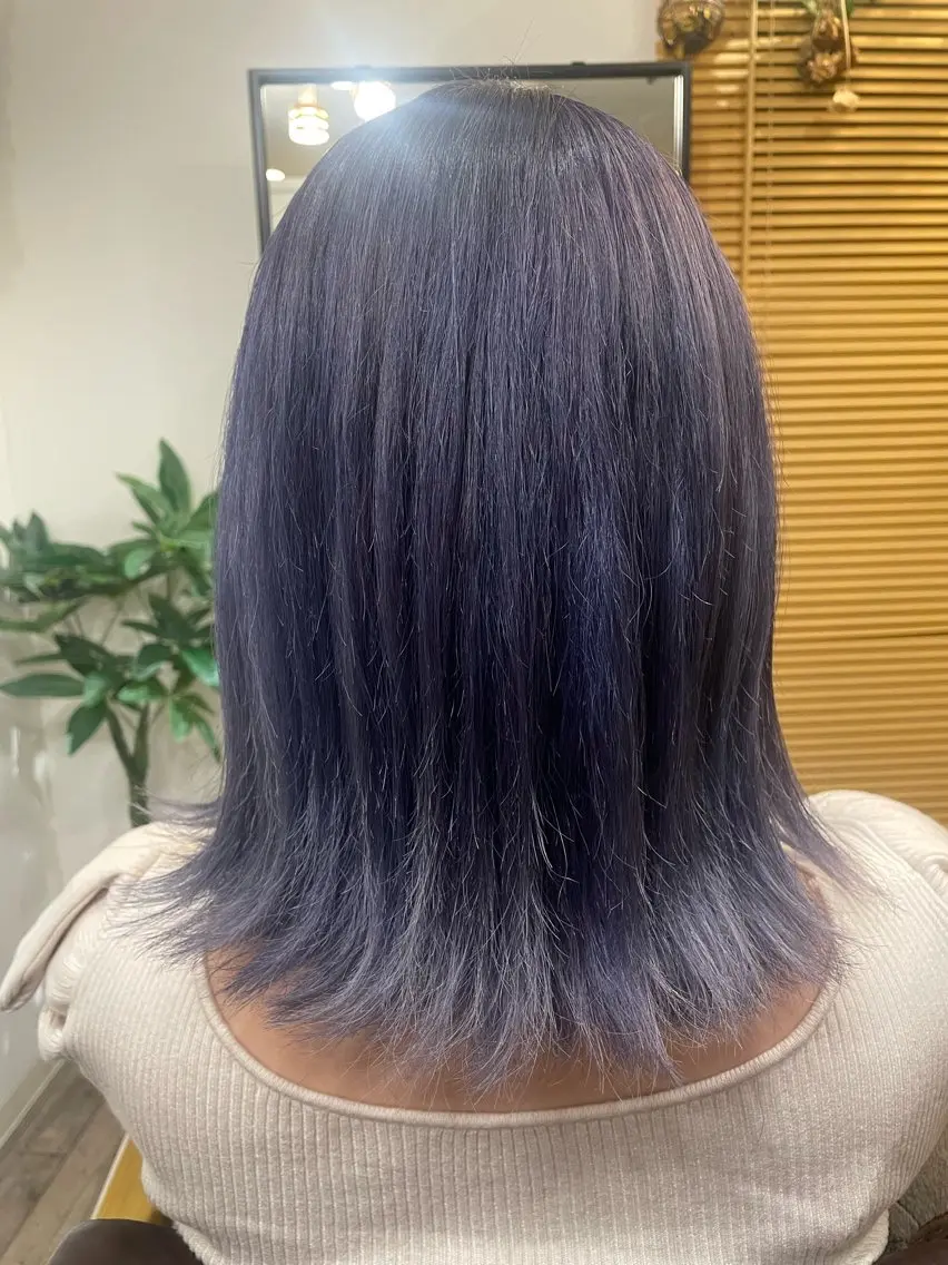ミディアム カラー ブリーチ ブルーカラー ブルーパープル パープルカラー 🦋春山 さとみ🦋のヘアスタイル