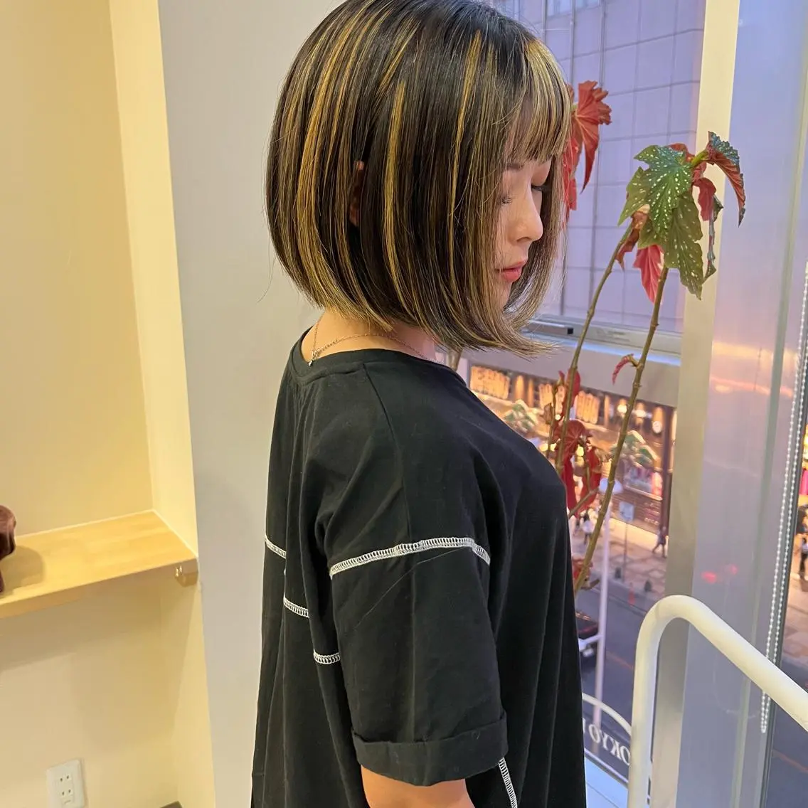 ショート カラー ボブ テトネ タカシのヘアスタイル