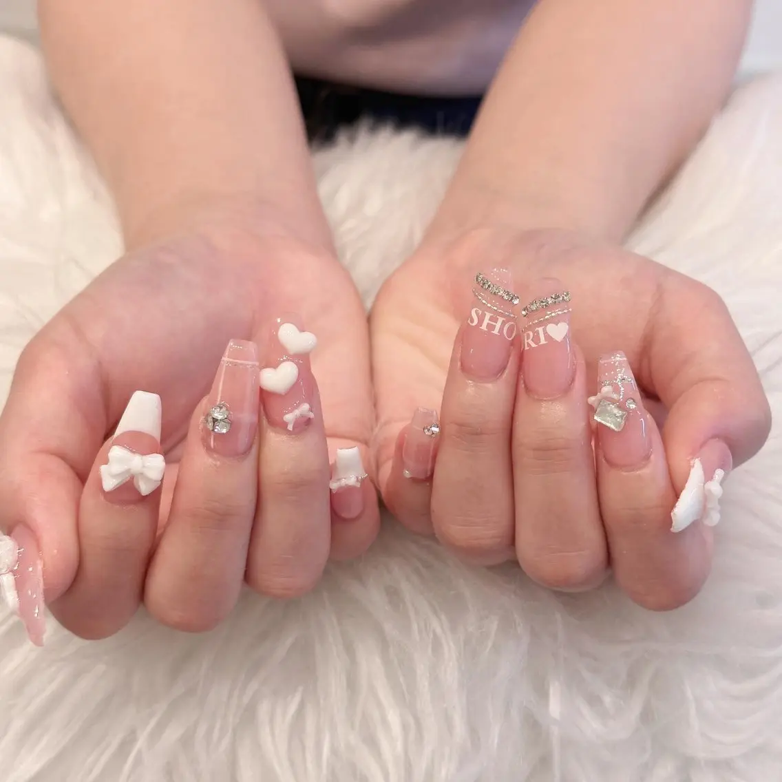 ネイル チークネイル 桜ネイル ドット フレンチネイル グラデーション ハンドネイル ハンドケア Nihonthy Nail 新宿のネイルデザイン