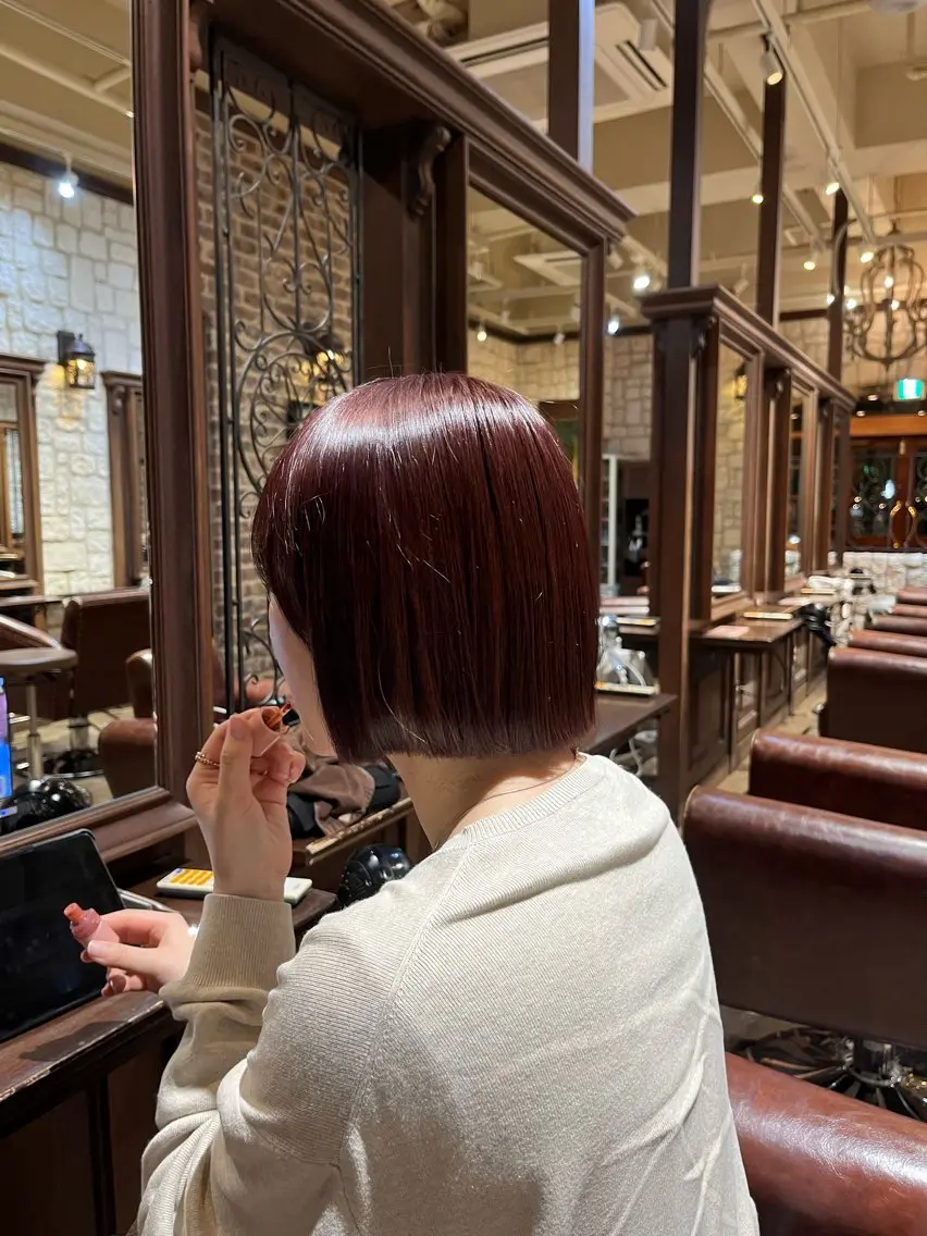 ミディアム カラー ボブ カット ヘアカラー 縮毛矯正／艶カラー アオキタイキのヘアスタイル