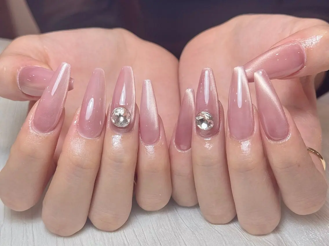 ネイル アートネイル オーロラネイル フラッシュネイル フレンチネイル ジェルネイル ハンドネイル Luci Nail Shinokuboのネイルデザイン