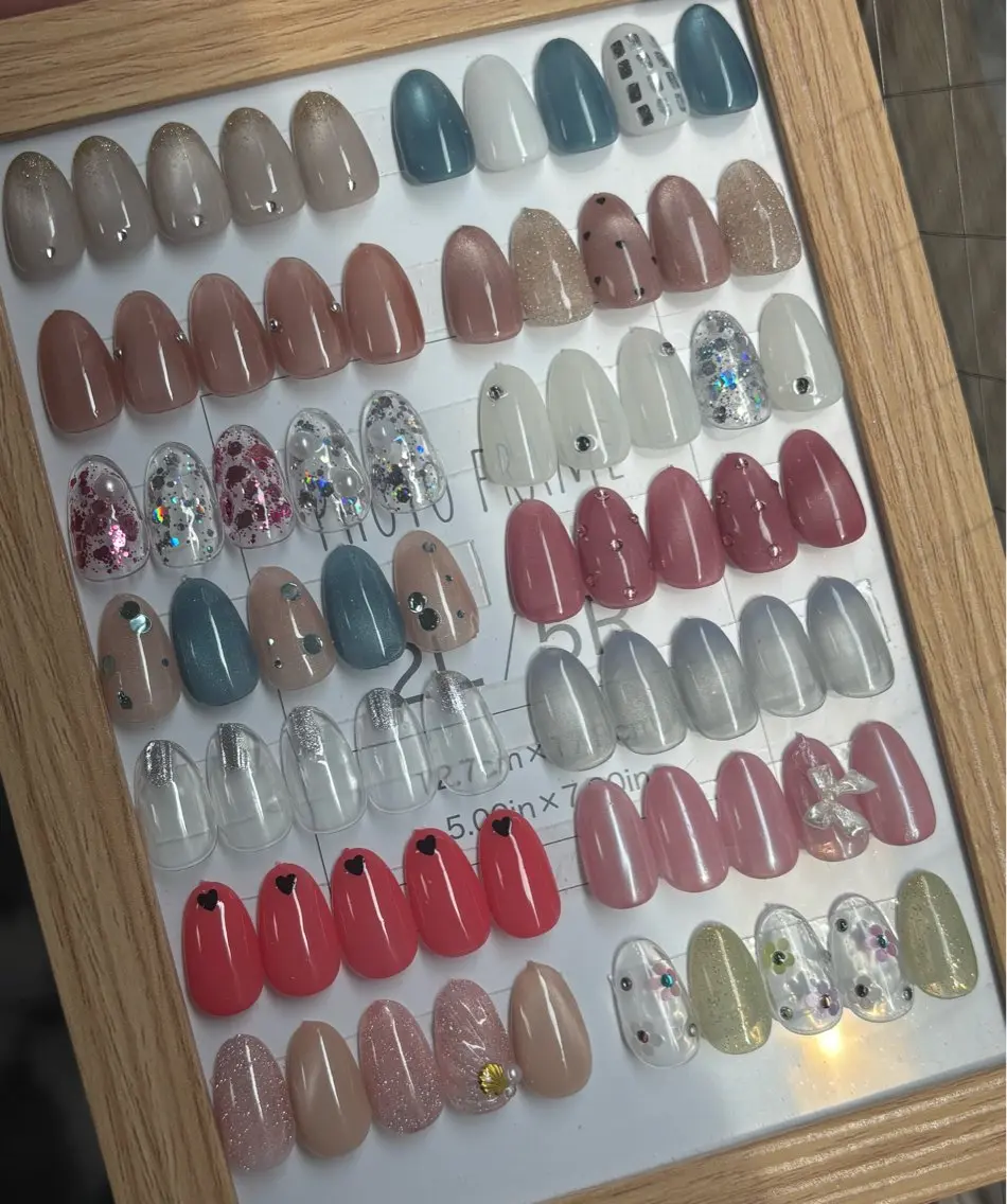 【カラー変更OK🦄】デザインの写真