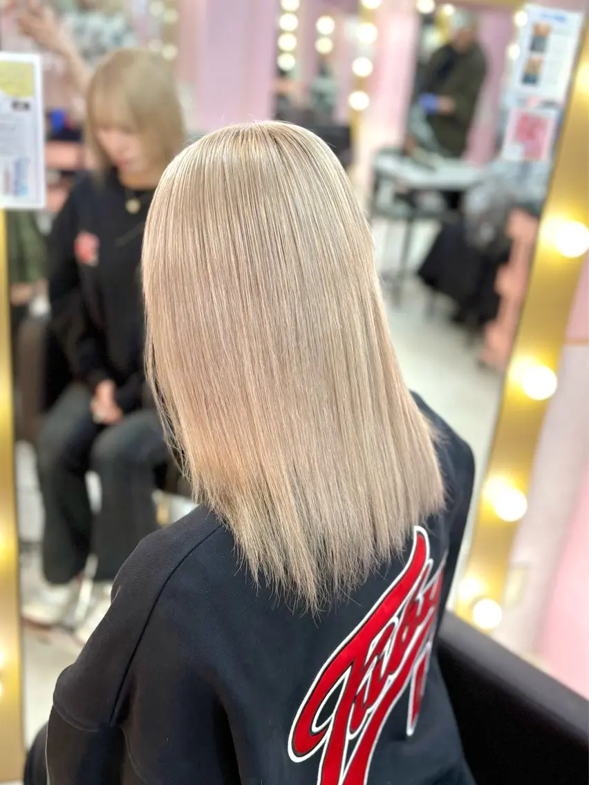 セミロング カラー 甘ふわgirly🎀 ハイトーン🤍Ramのヘアスタイル